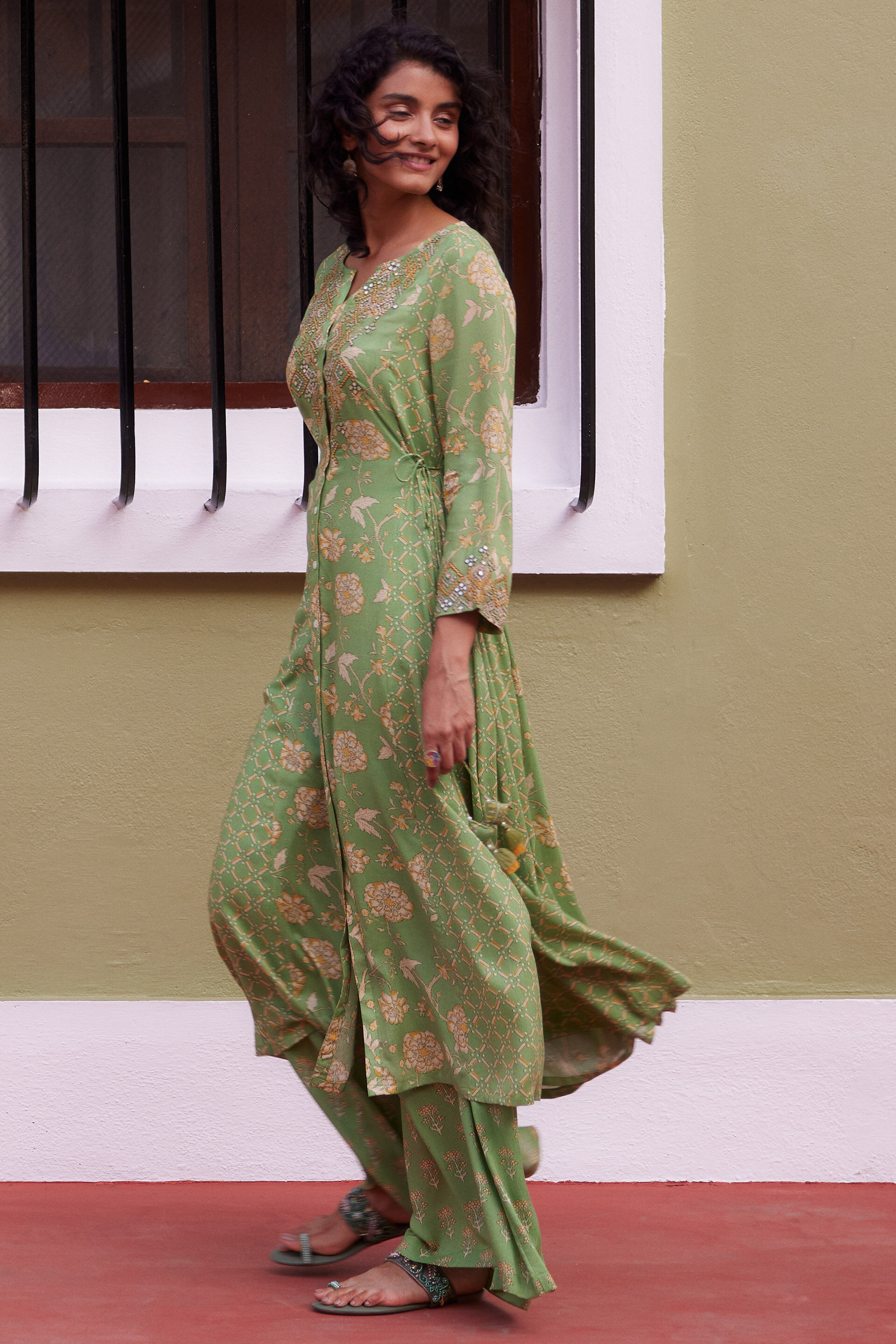 Bahar-e-Genda Kurta Set, Sage Green, image 2
